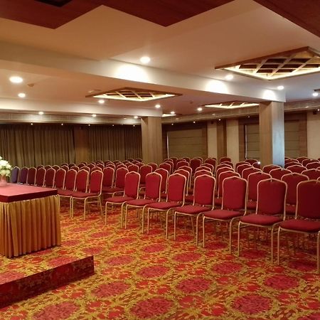 Mandarin Sky Hotel Kannur Luaran gambar
