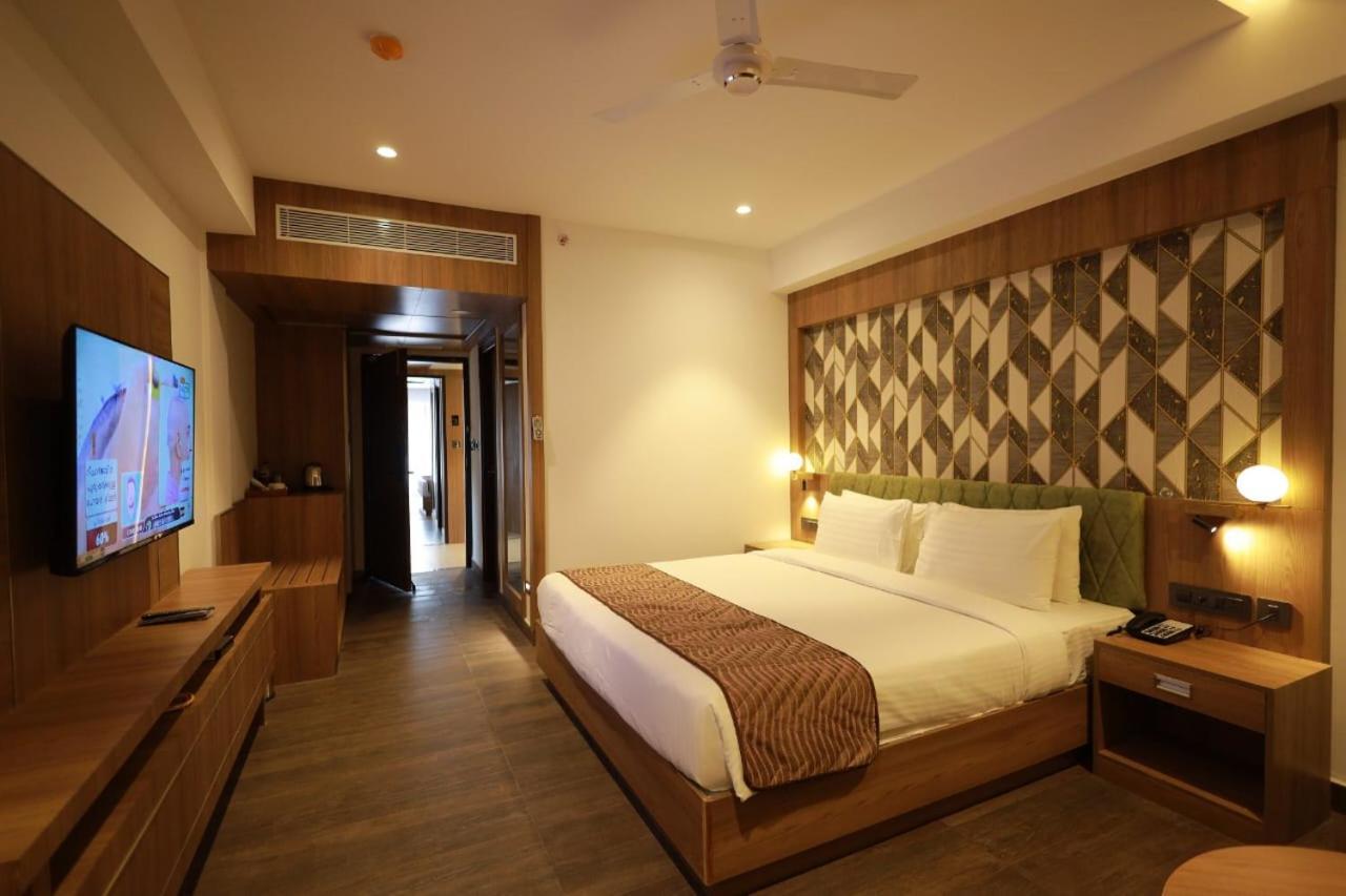 Mandarin Sky Hotel Kannur Luaran gambar